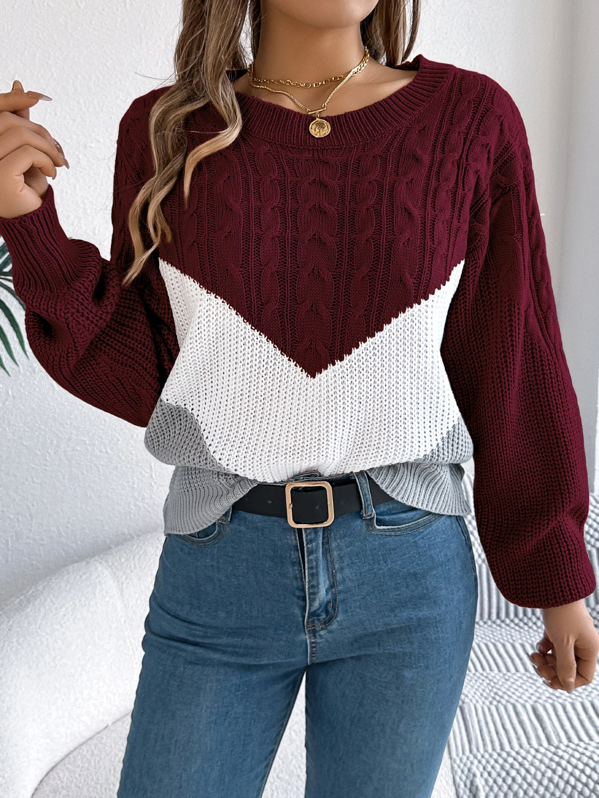 Autumn and Winter Casual Color Blocking Versatile Round Neck Long Sleeved Pullover Sweater for Women